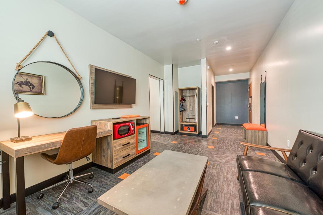 Hotel Lexen Newhall & Santa Clarita - Near Six Flags Magic Mountain Екстер'єр фото