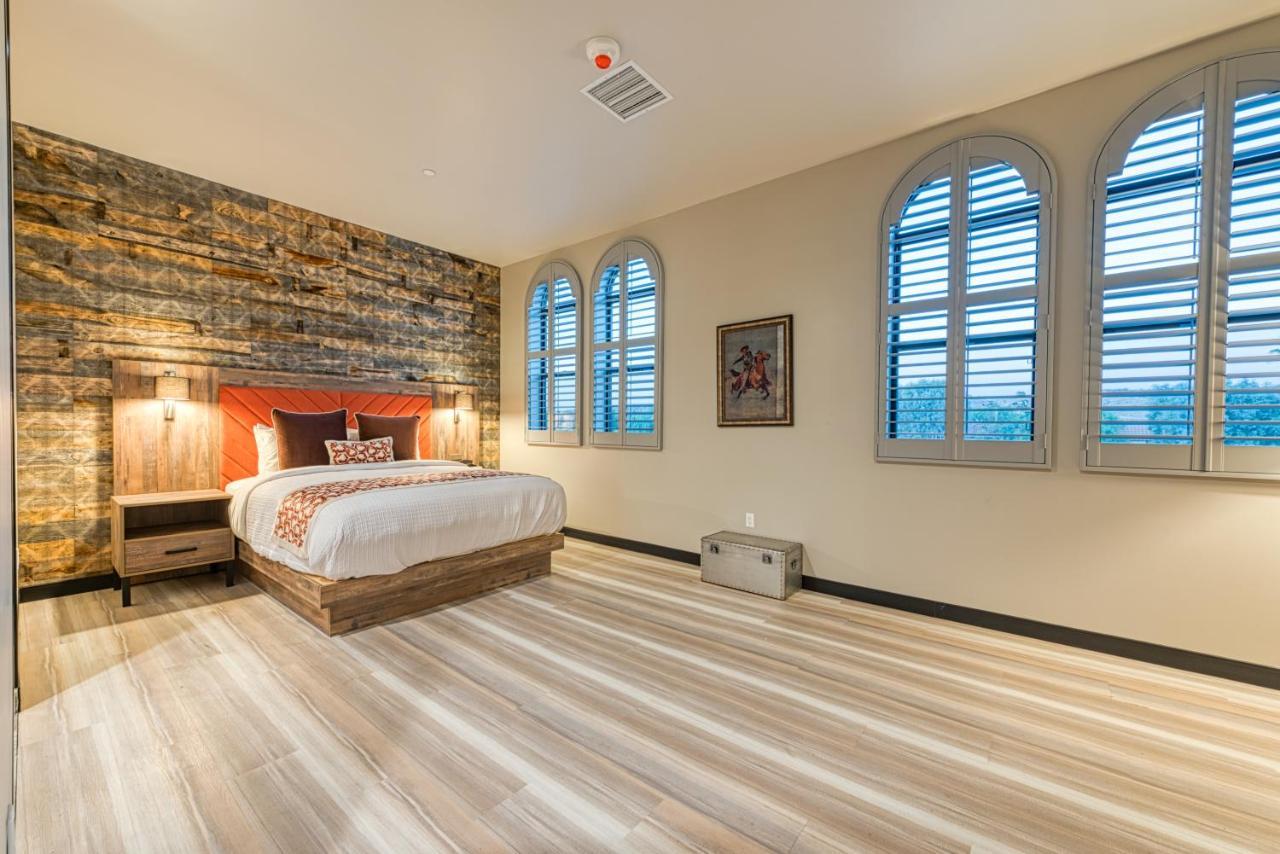 Hotel Lexen Newhall & Santa Clarita - Near Six Flags Magic Mountain Екстер'єр фото
